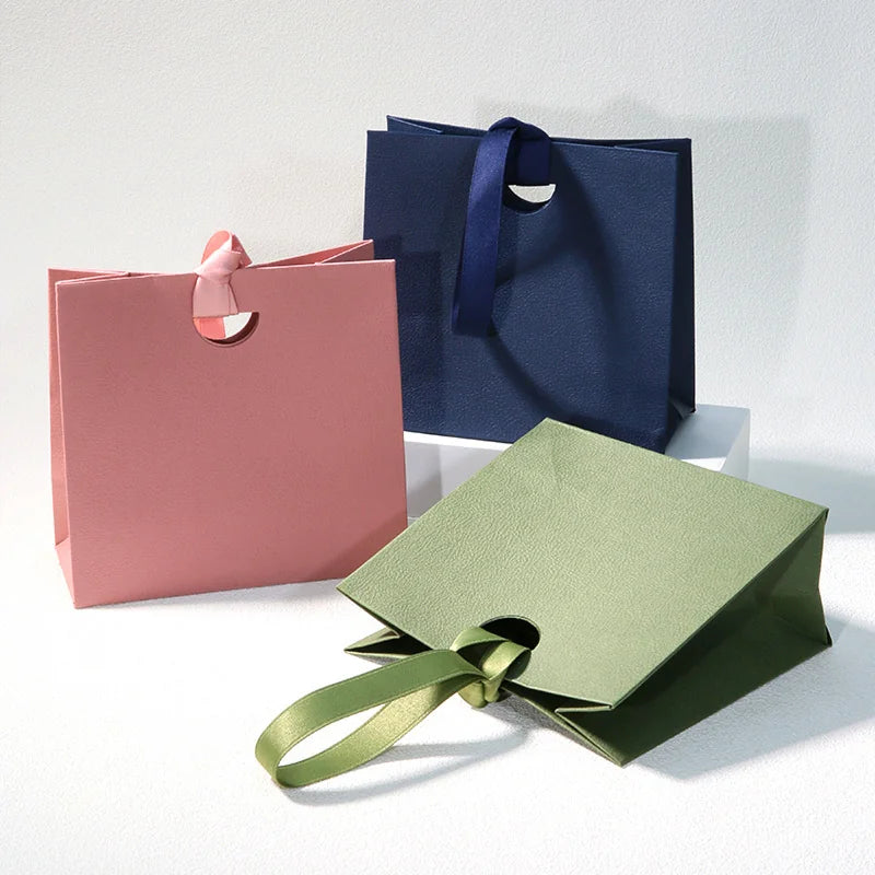 Small Boutique Shopping Bags for Retail