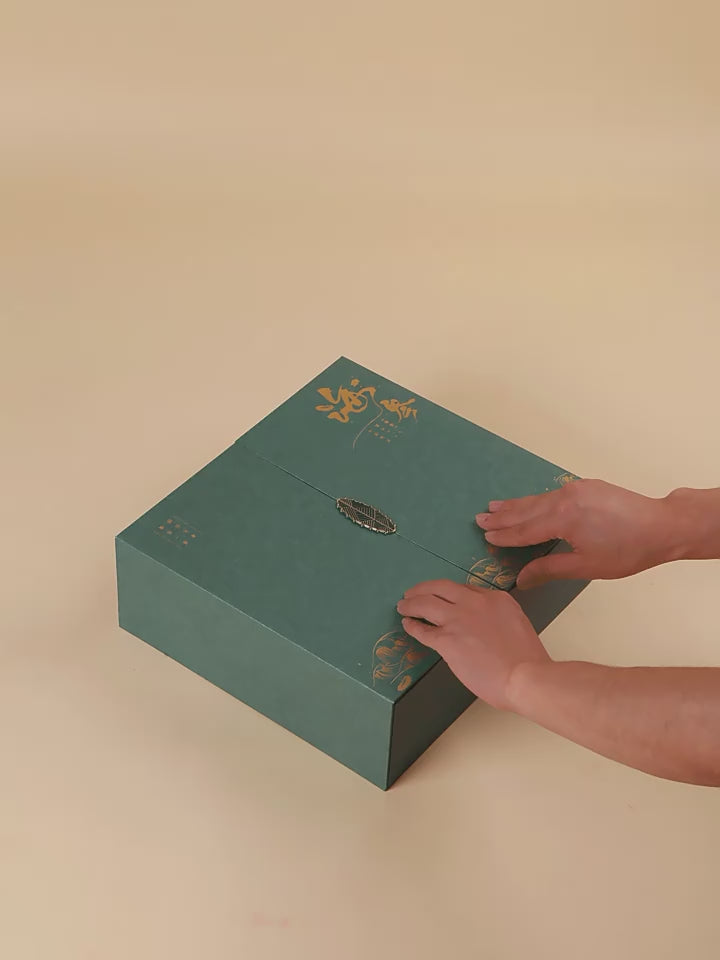 Custom Double-door Lift-off Gift Box