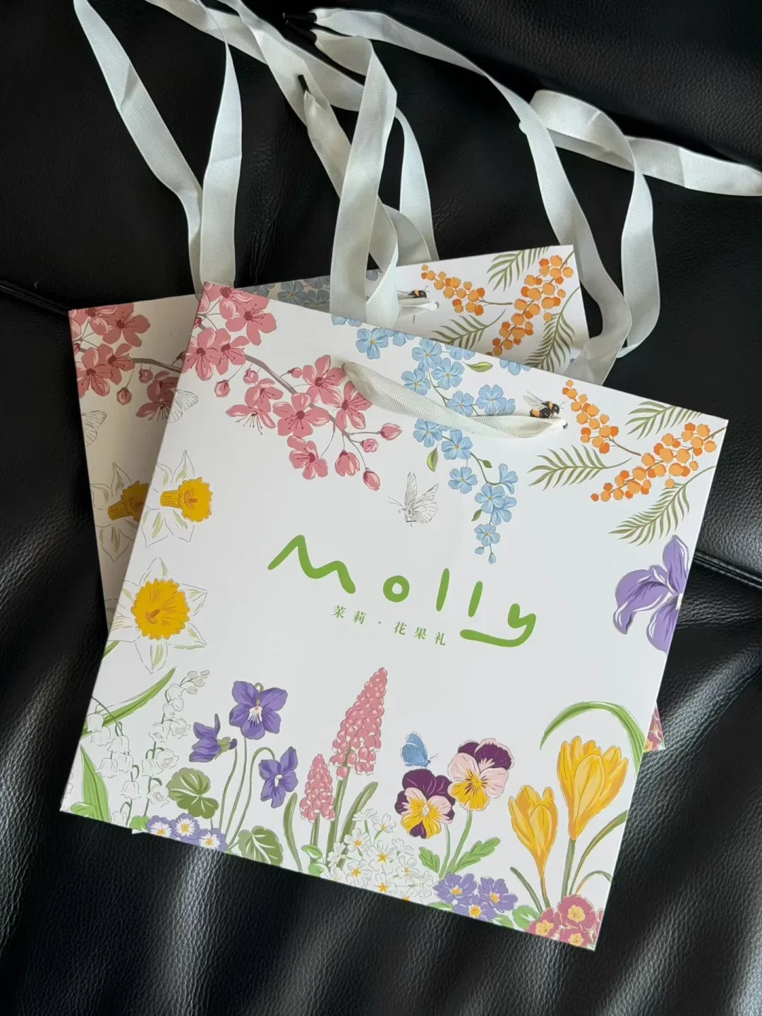 large size paper shopping tote bag for retail store